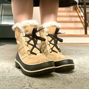 SOREL Tivoli Women’s Waterproof Winter Snow Boots, Mid-calf Height size 7